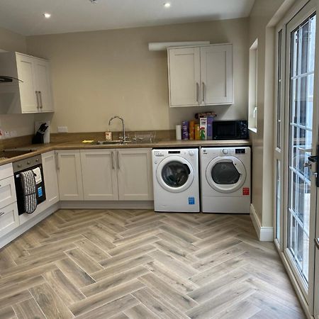 Roskeen Townhouse Belfast Eksteriør bilde