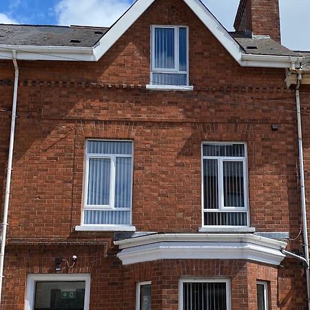 Roskeen Townhouse Belfast Eksteriør bilde