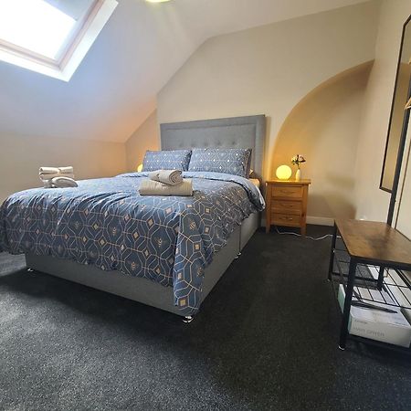 Roskeen Townhouse Belfast Eksteriør bilde