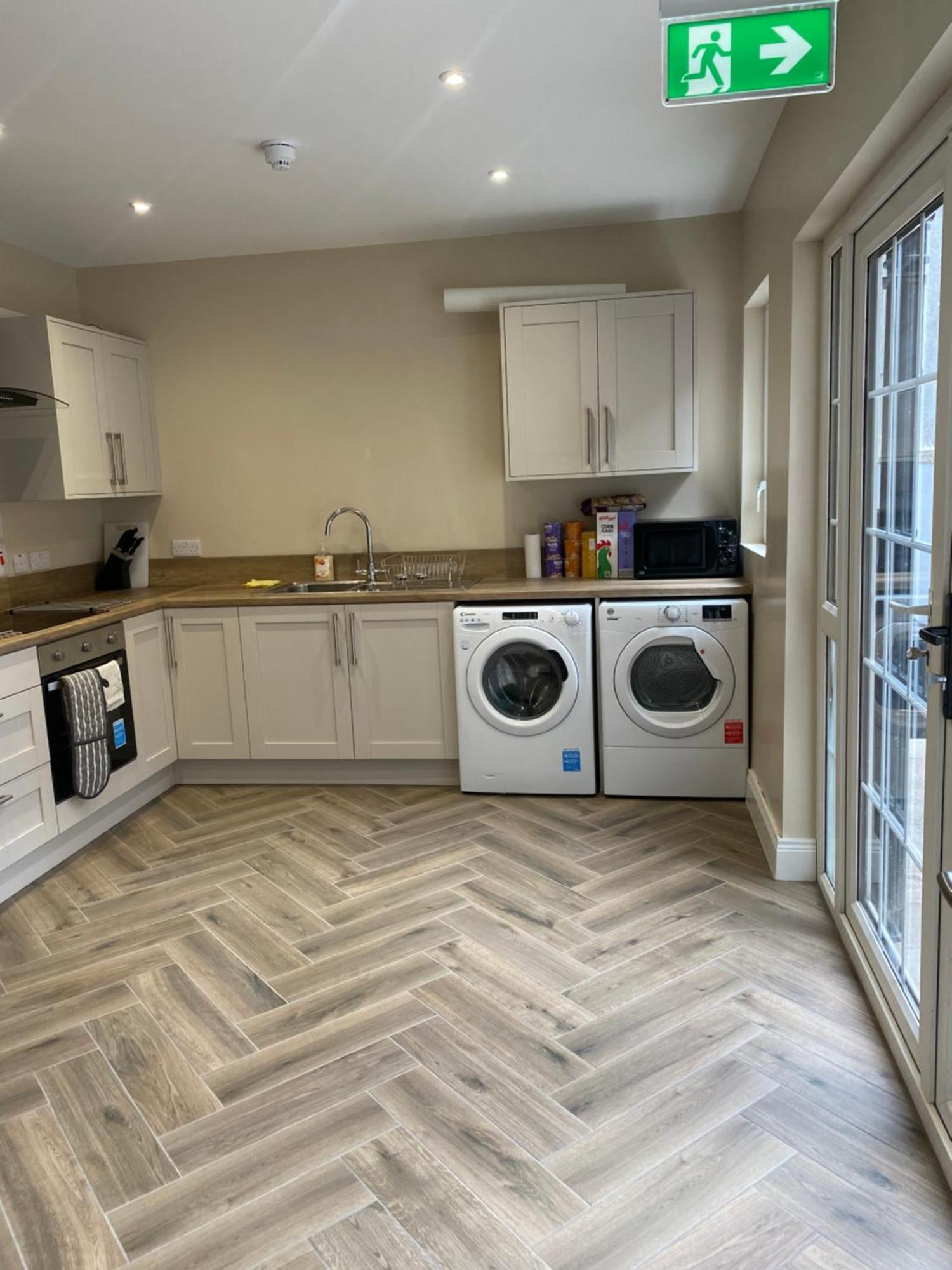 Roskeen Townhouse Belfast Eksteriør bilde