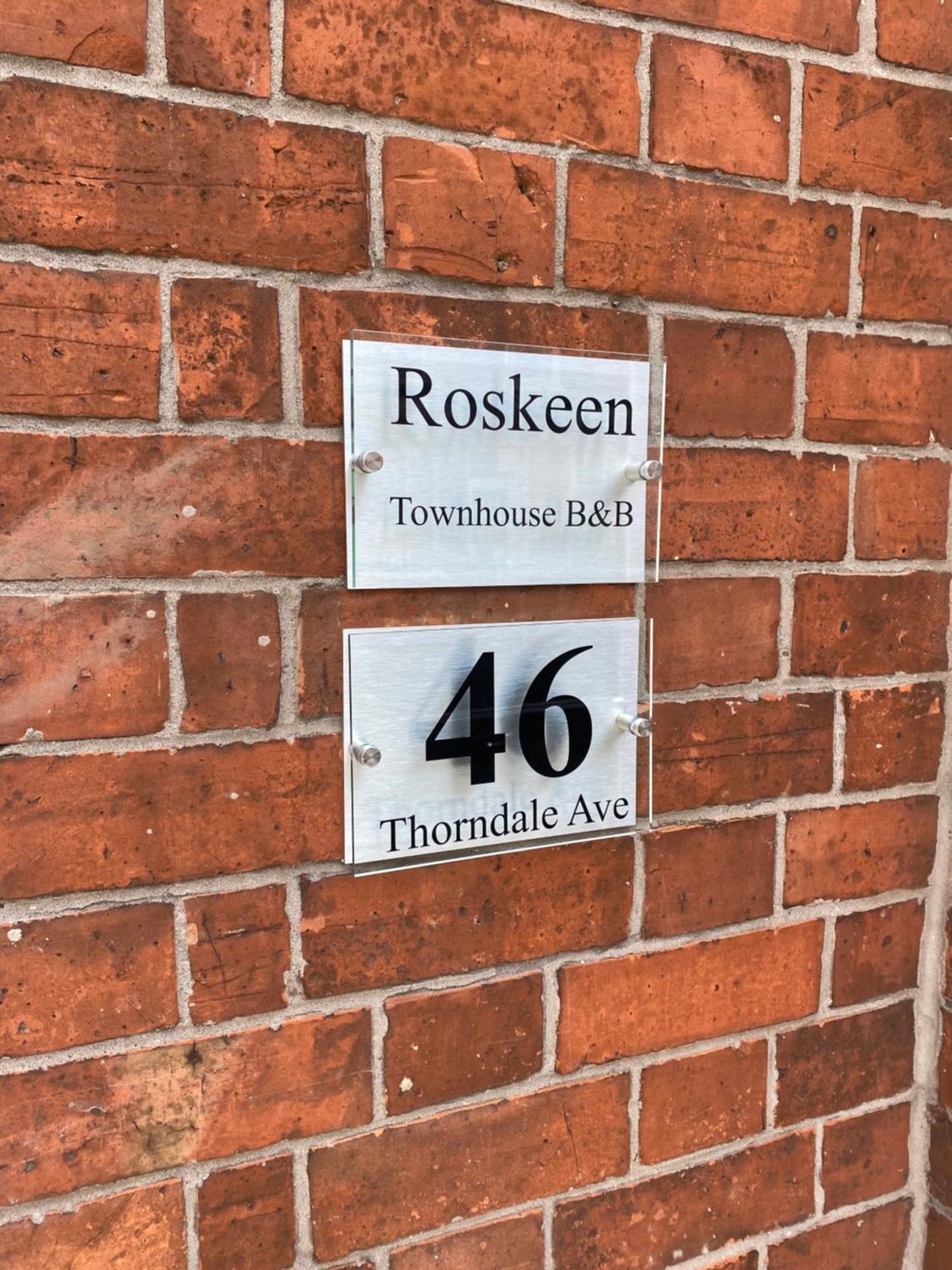 Roskeen Townhouse Belfast Eksteriør bilde