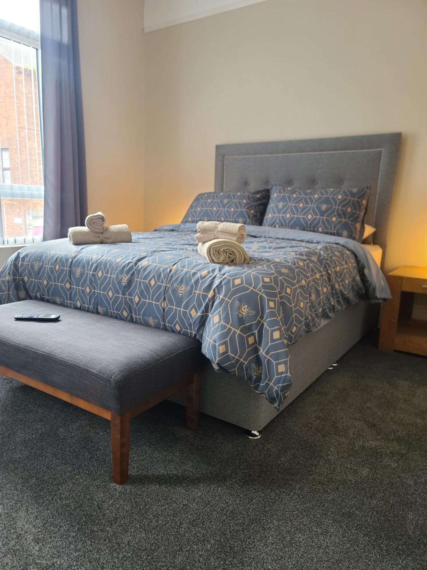 Roskeen Townhouse Belfast Eksteriør bilde